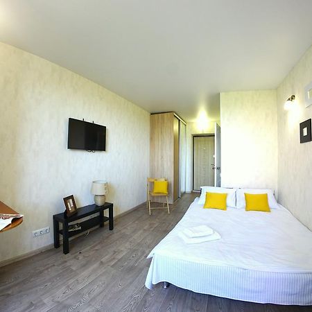 54A Tselinogradskaia Str At Alekseevka Underground 哈尔科夫 外观 照片