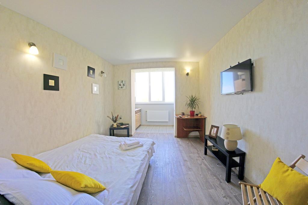 54A Tselinogradskaia Str At Alekseevka Underground 哈尔科夫 外观 照片
